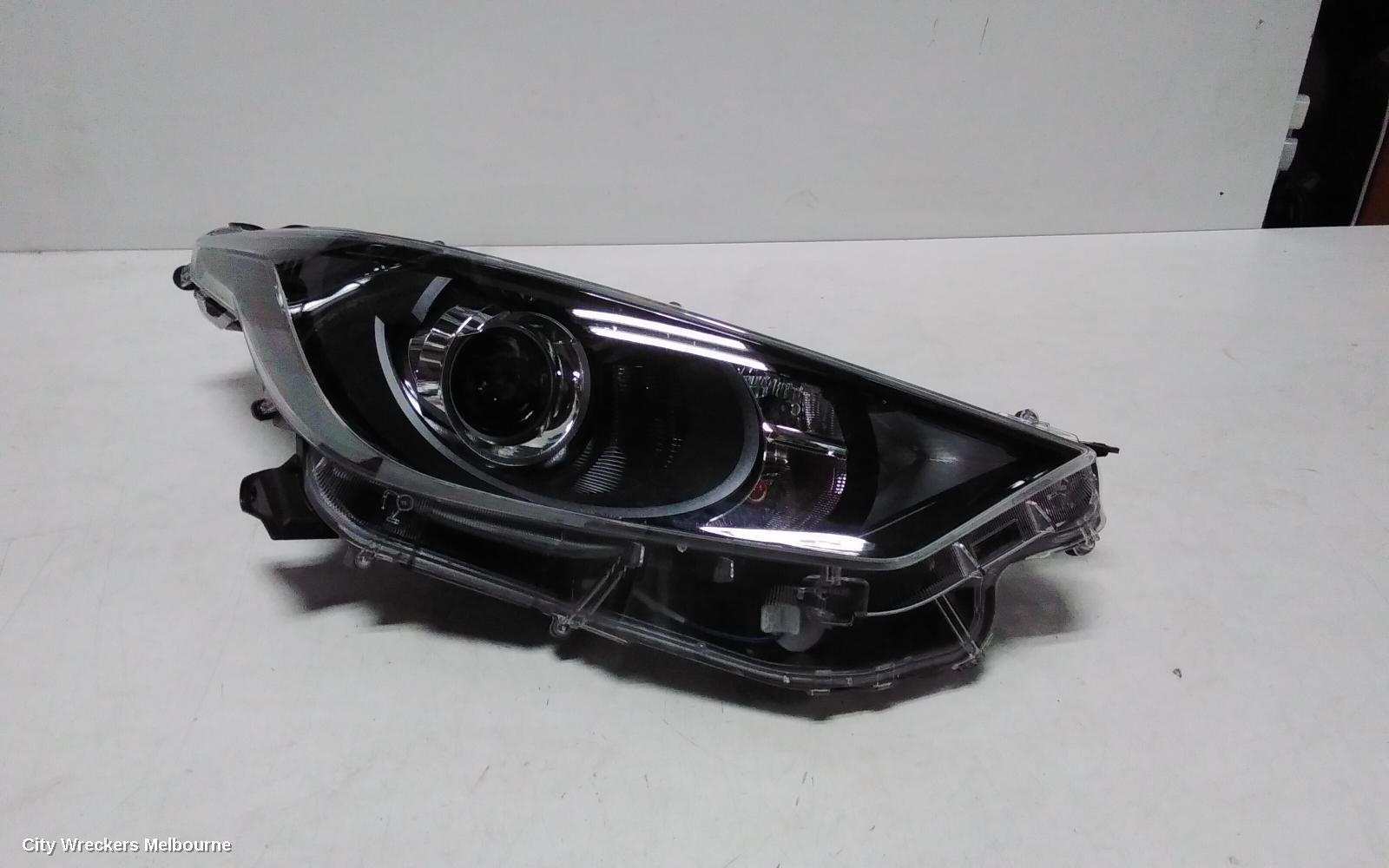 TOYOTA YARIS 2022 Right Headlamp