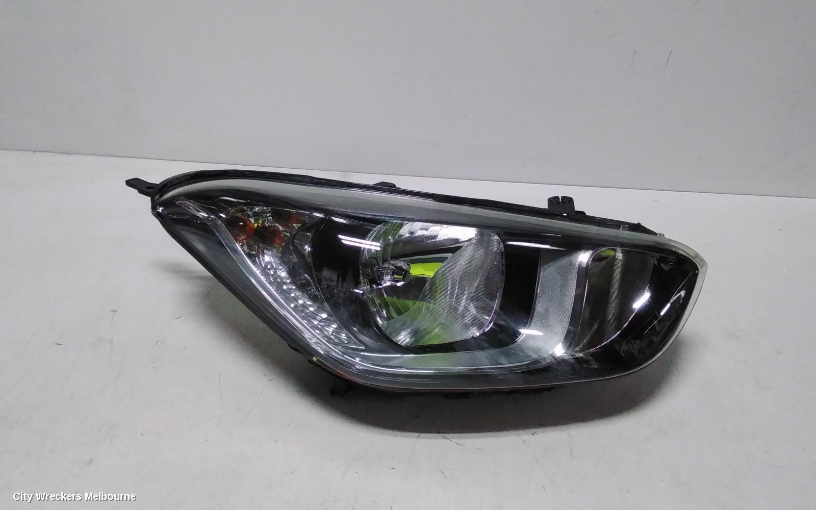 HYUNDAI I20 2012 Right Headlamp