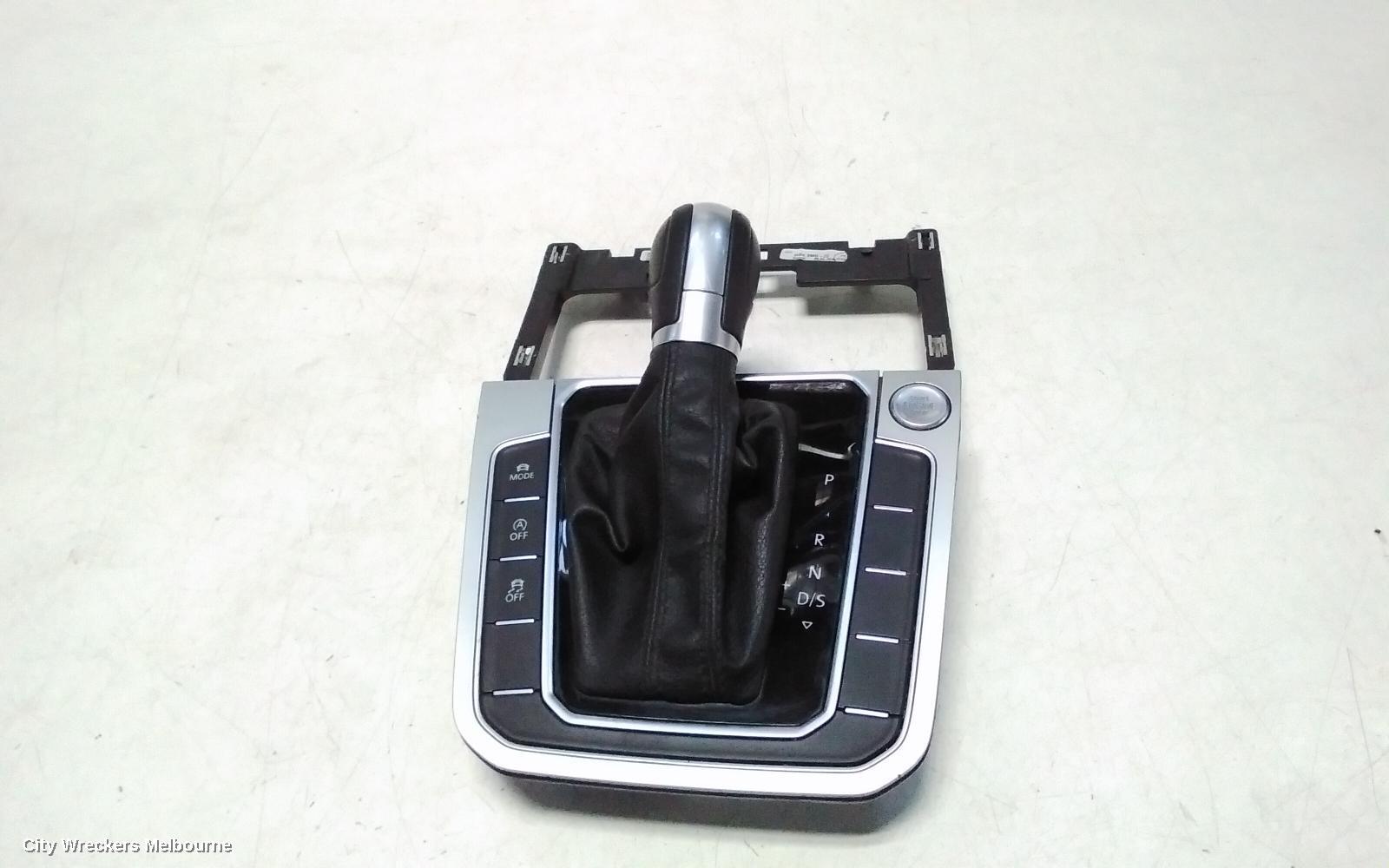 VOLKSWAGEN PASSAT 2016 Gear Stick/Shifter