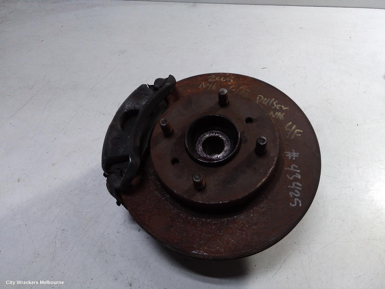 NISSAN PULSAR 2004 Left Front Hub Assembly