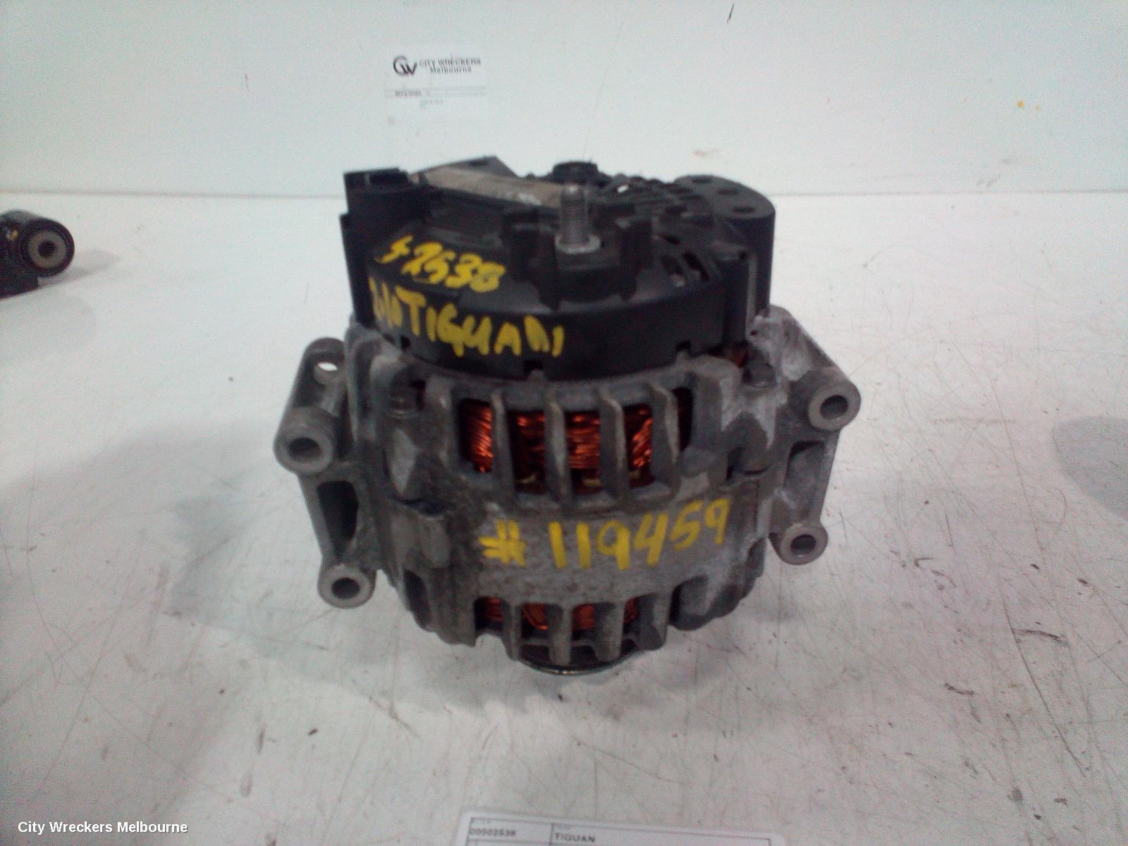 VOLKSWAGEN TIGUAN 2010 Alternator