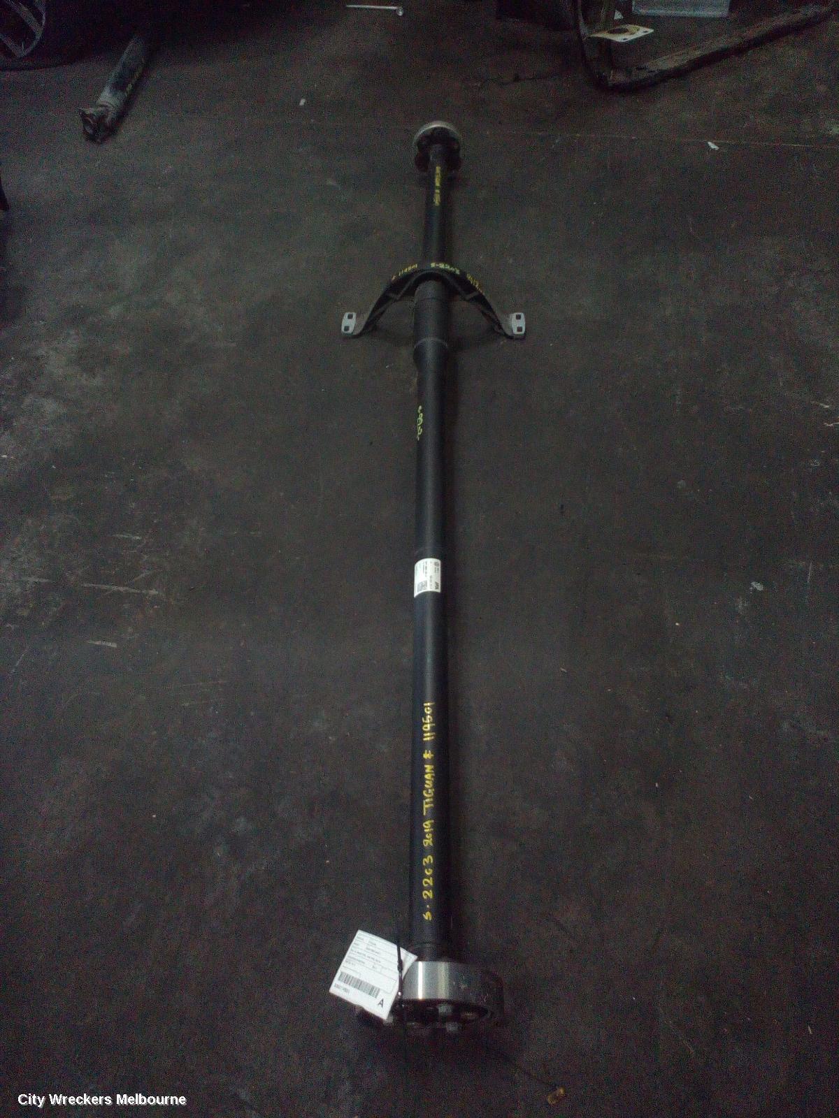 VOLKSWAGEN TIGUAN 2019 Rear Drive Shaft