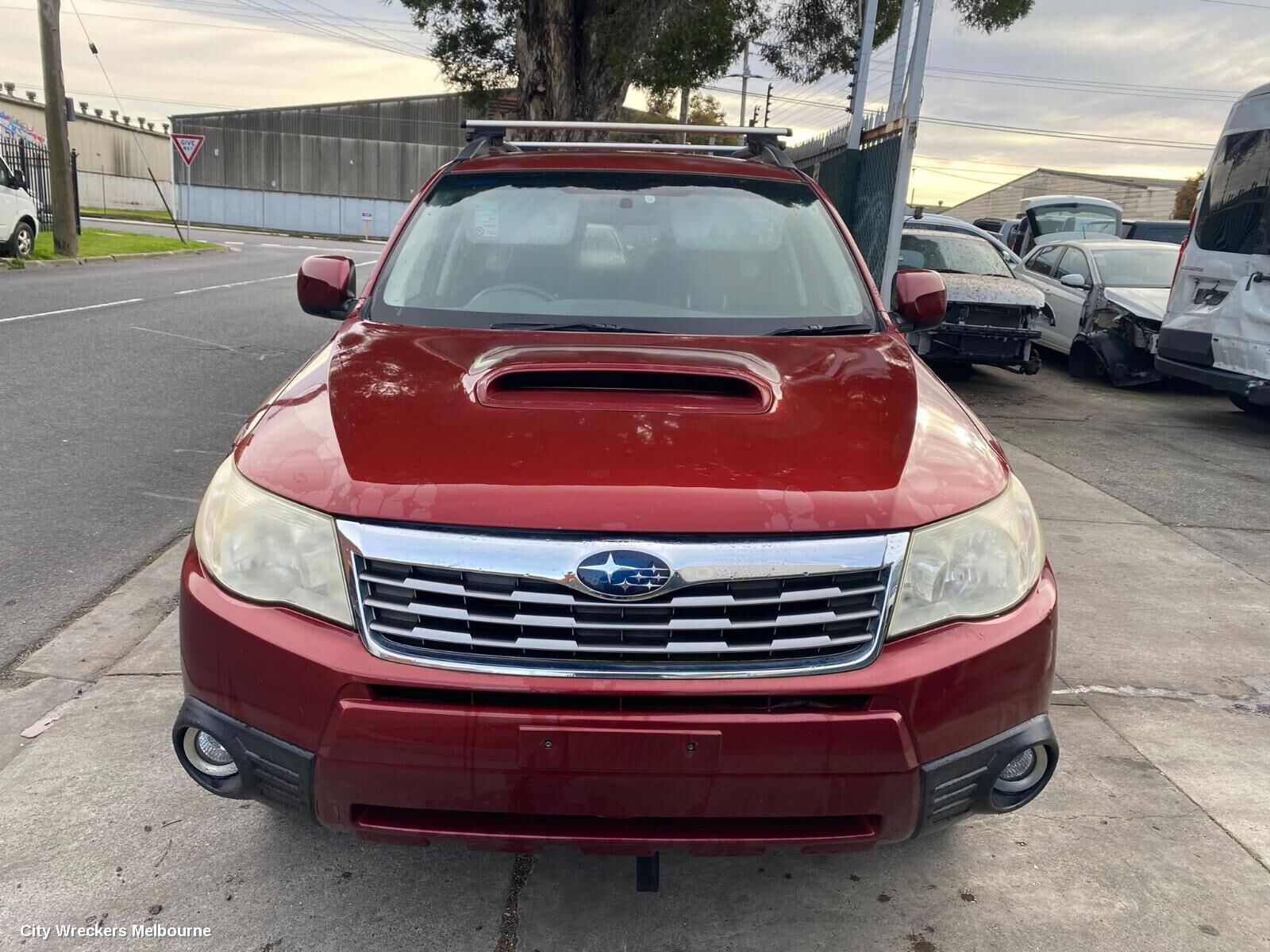 SUBARU FORESTER 2010 Left Front Door