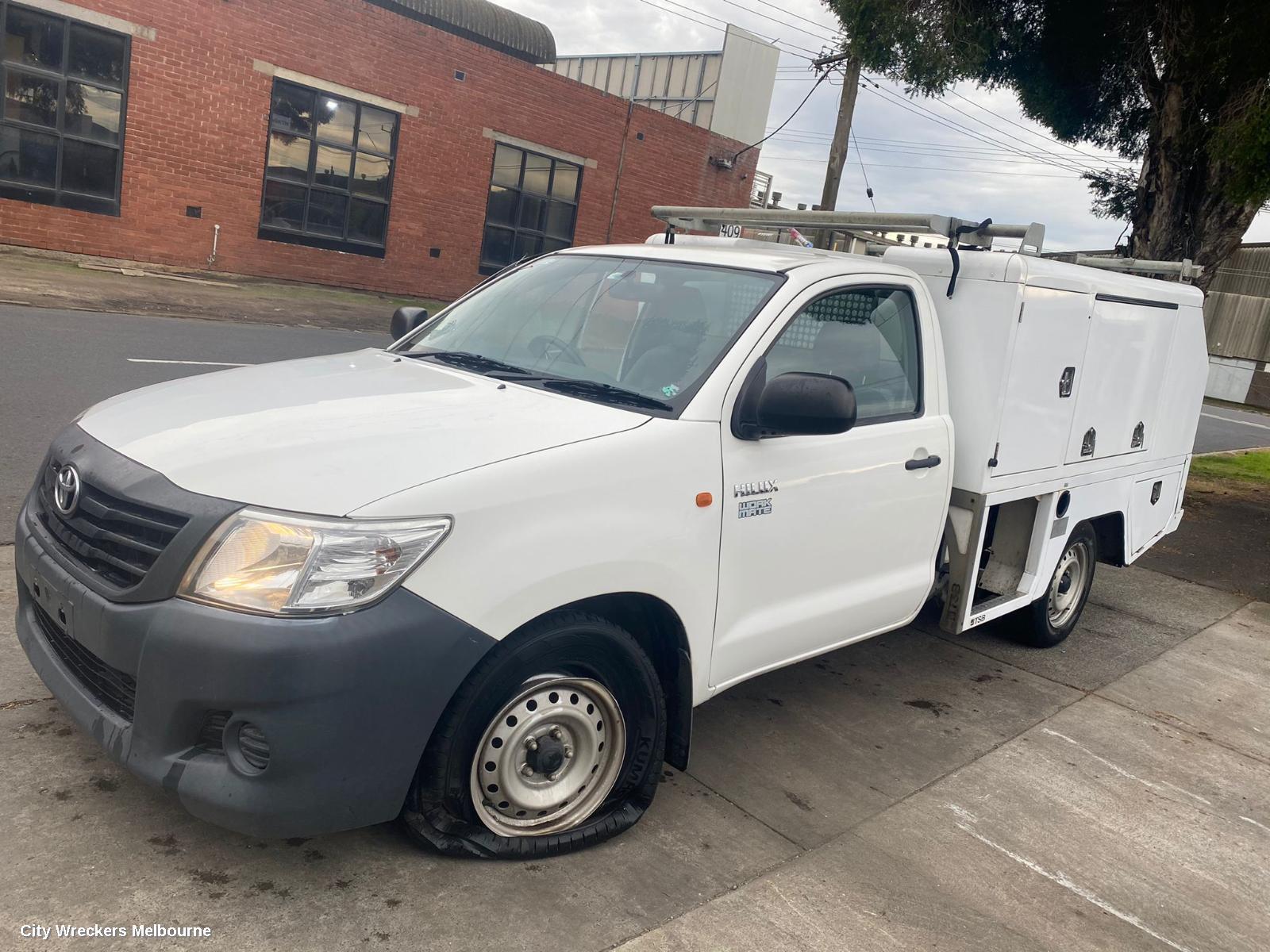 TOYOTA HILUX 2015 Glove Box