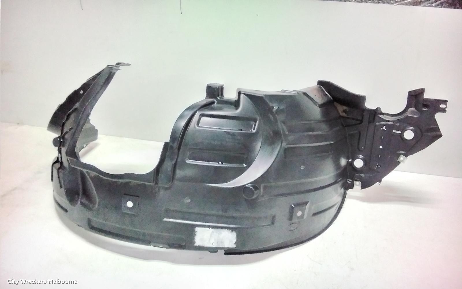 RENAULT KALEOS 2014 Right Guard Liner