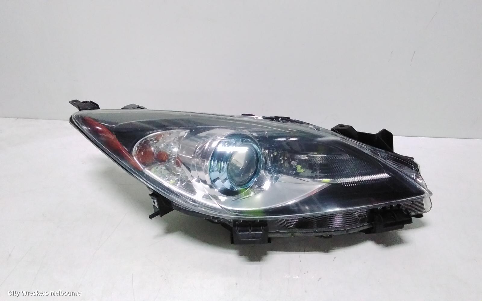 MAZDA 3 2010 Right Headlamp