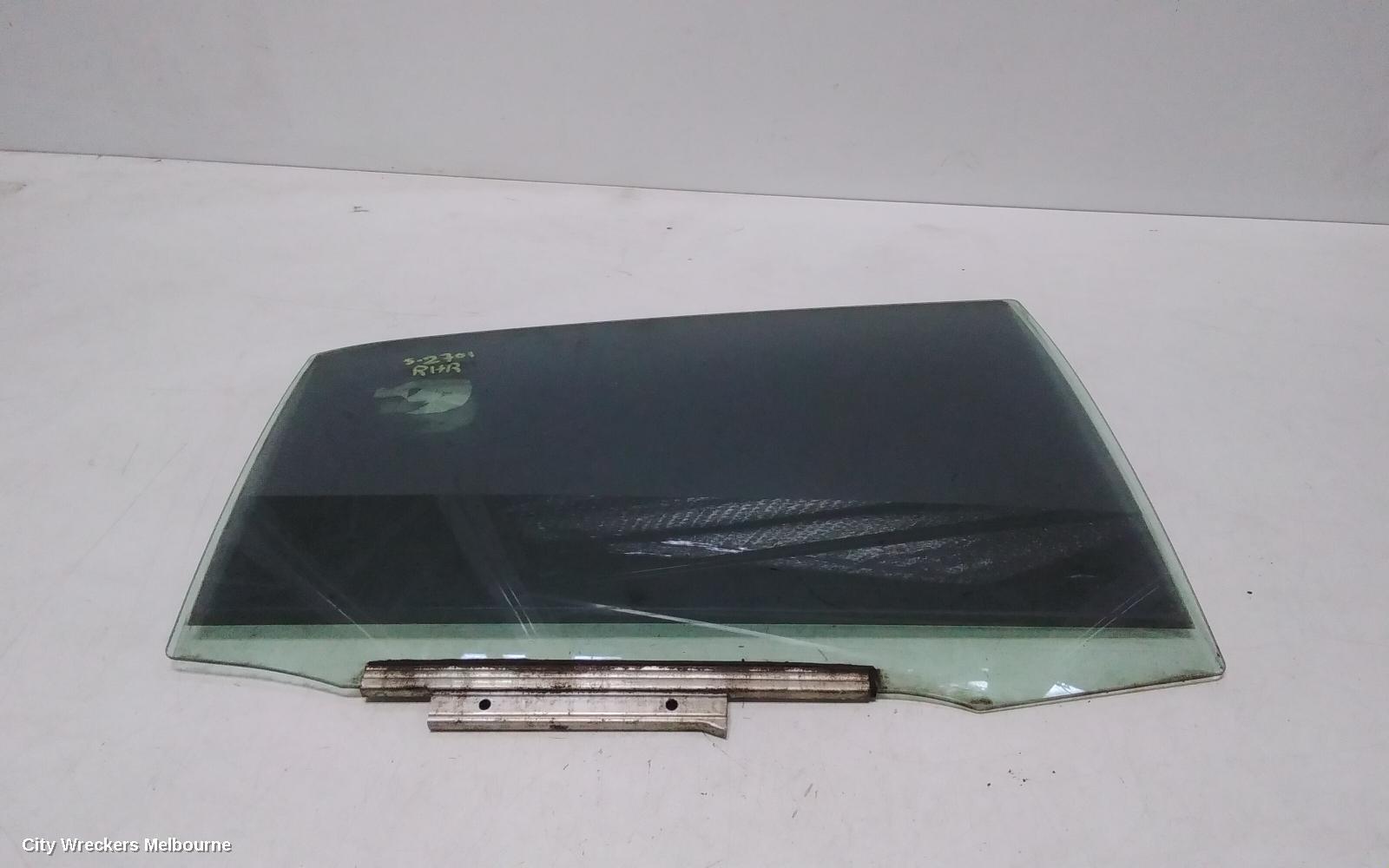 TOYOTA YARIS 2007 Right Rear Door Window