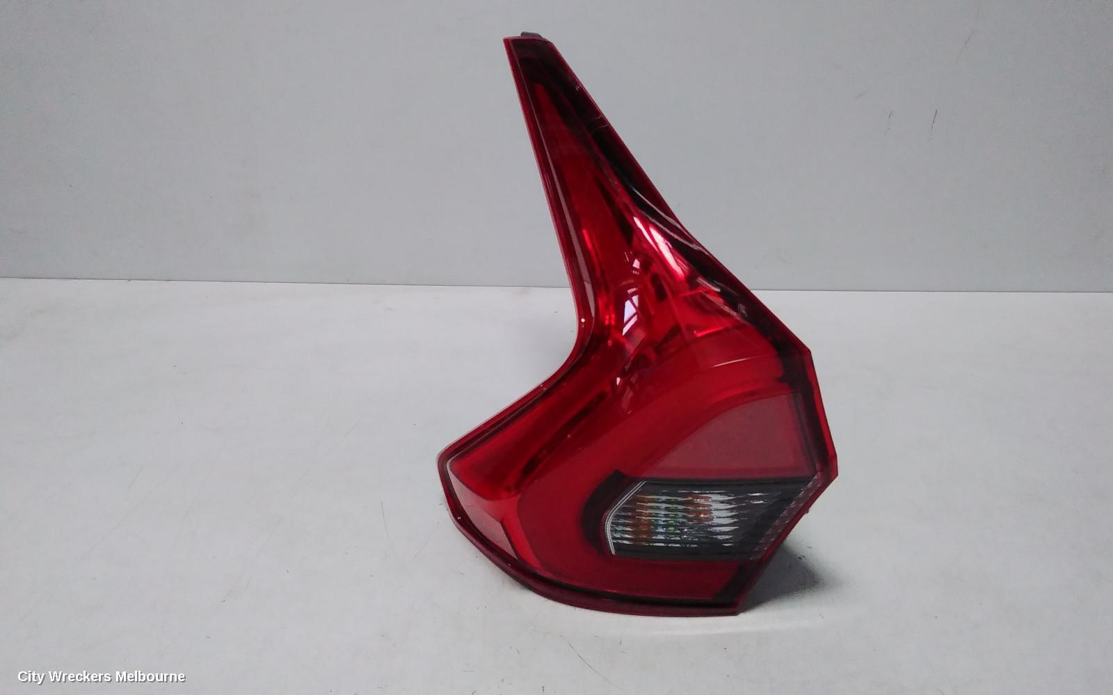 MITSUBISHI ECLIPSE CROSS 2018 Left Taillight