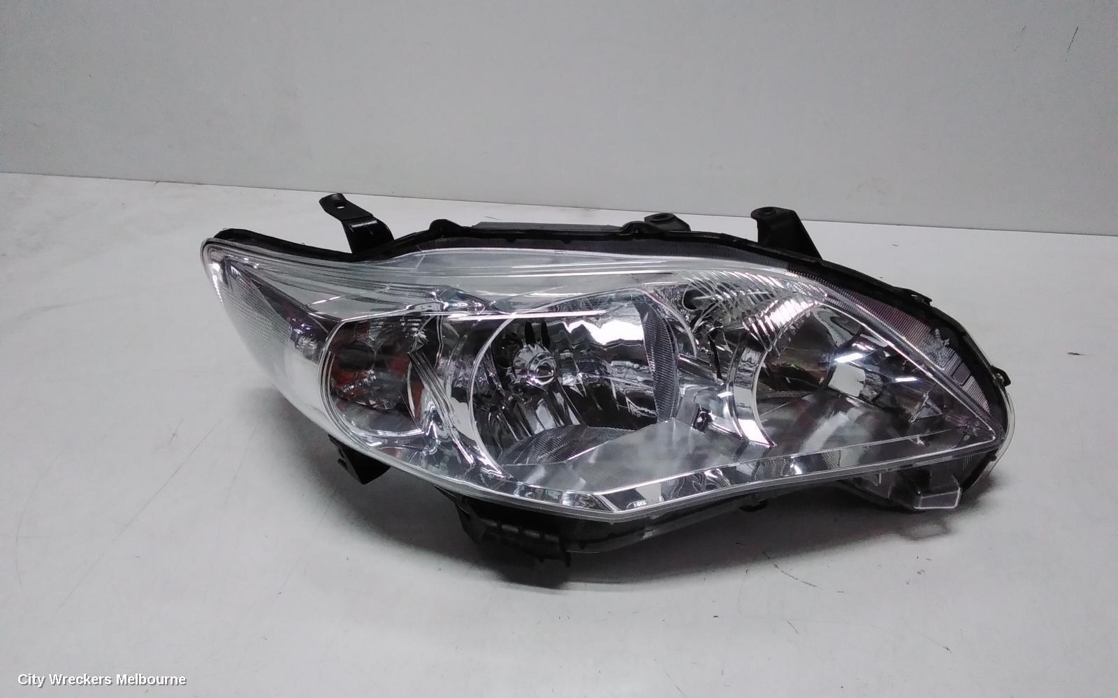 TOYOTA COROLLA 2011 Right Headlamp