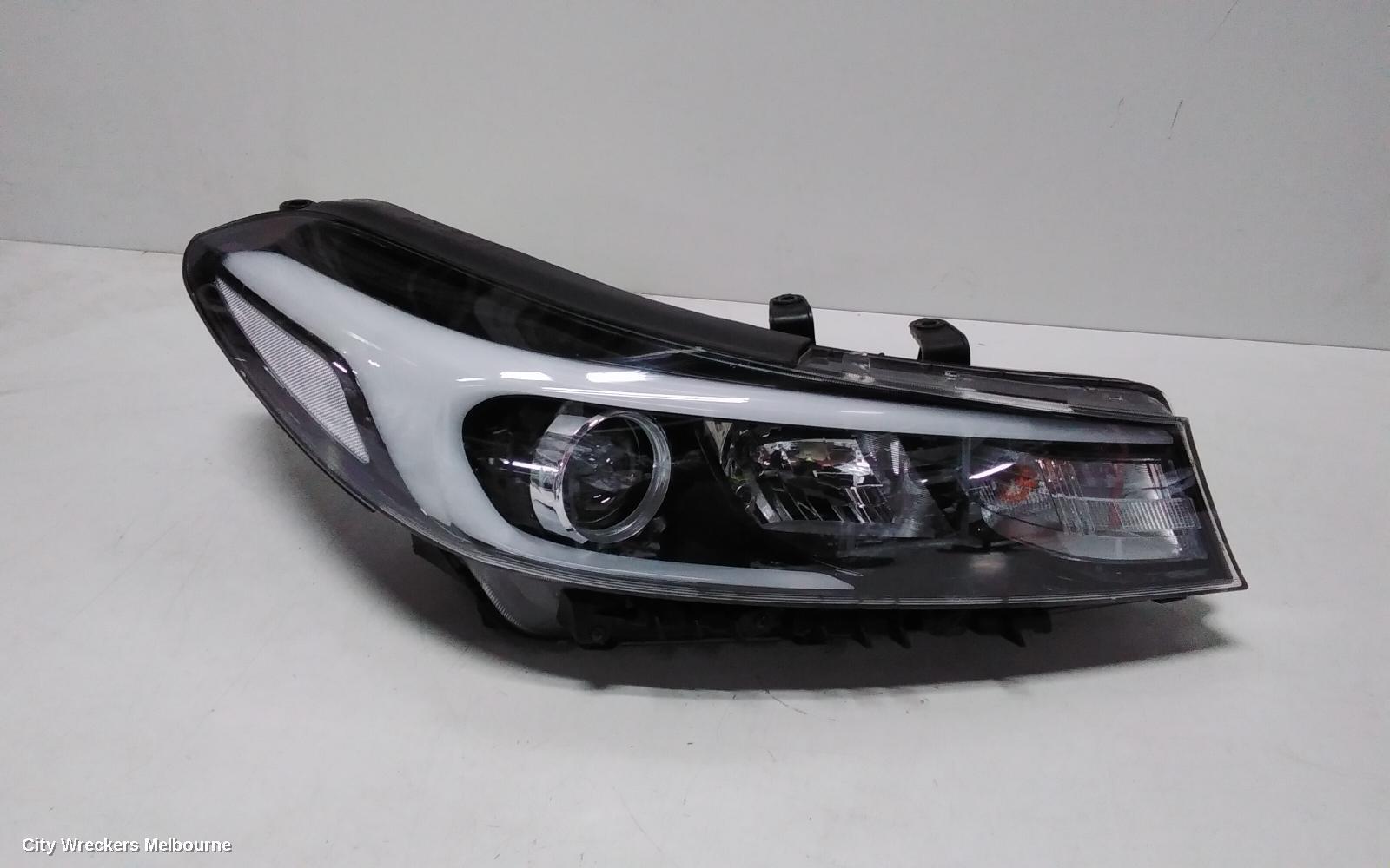 KIA CERATO 2018 Right Headlamp