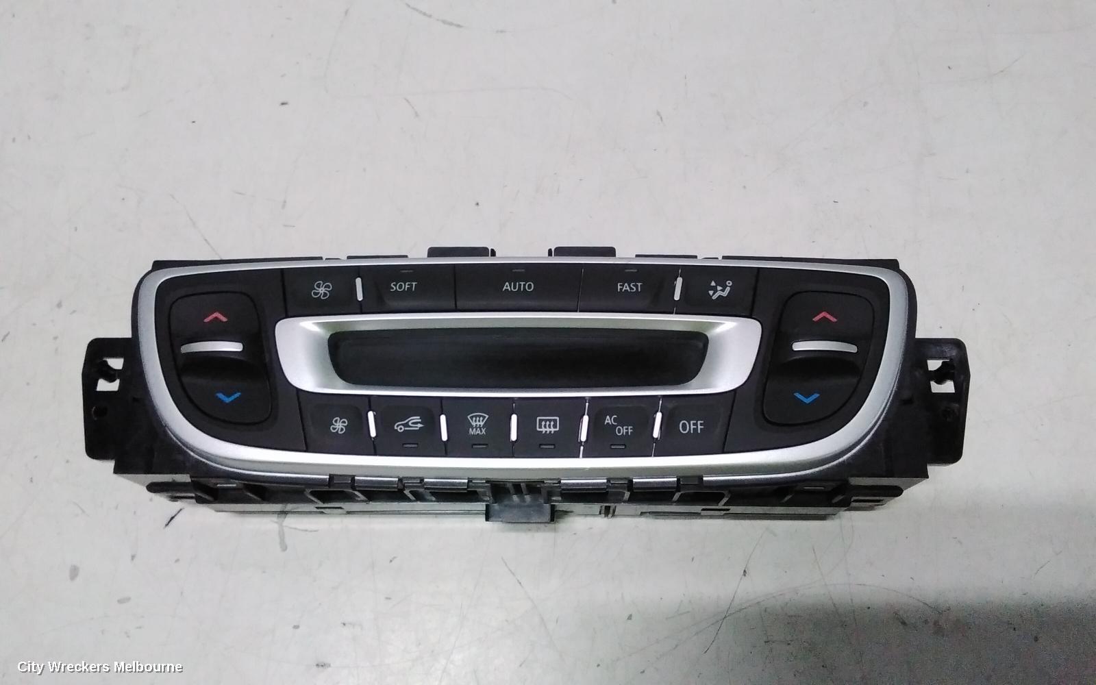 RENAULT MEGANE 2014 Heater/Ac Controls