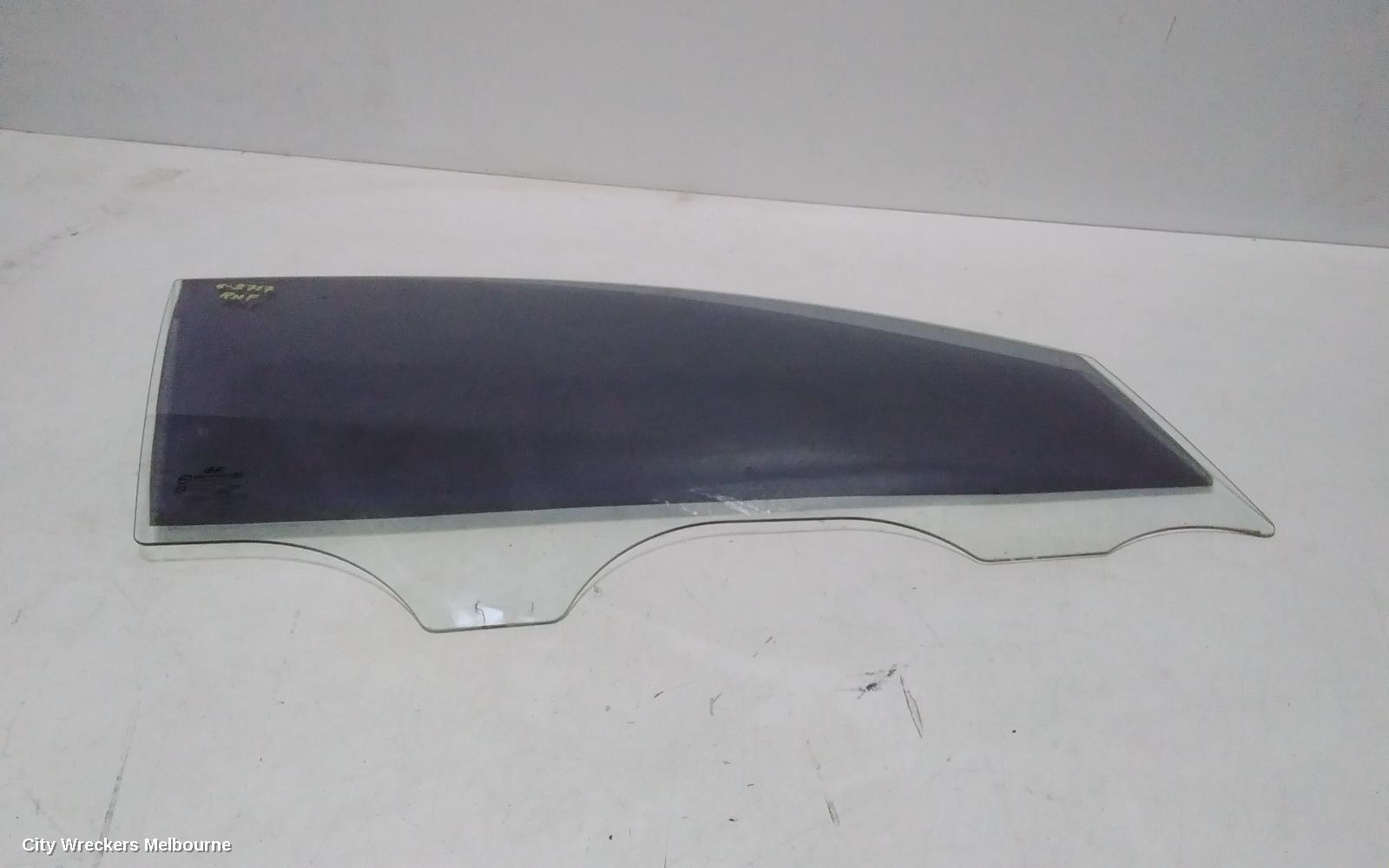 HYUNDAI I30 2009 Right Front Door Window