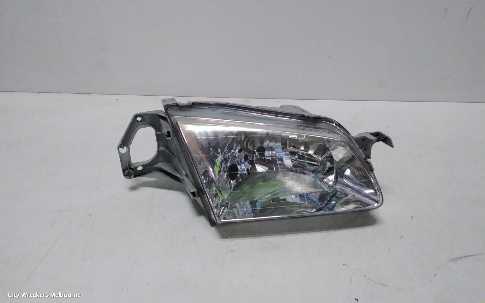 MAZDA 323 2000 Right Headlamp