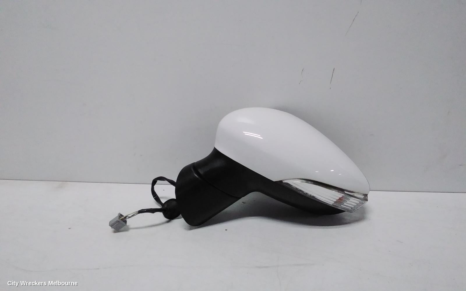 FORD FIESTA 2014 Left Door Mirror