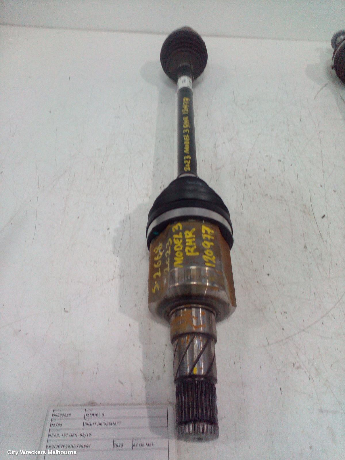 TESLA MODEL 3 2023 Right Driveshaft