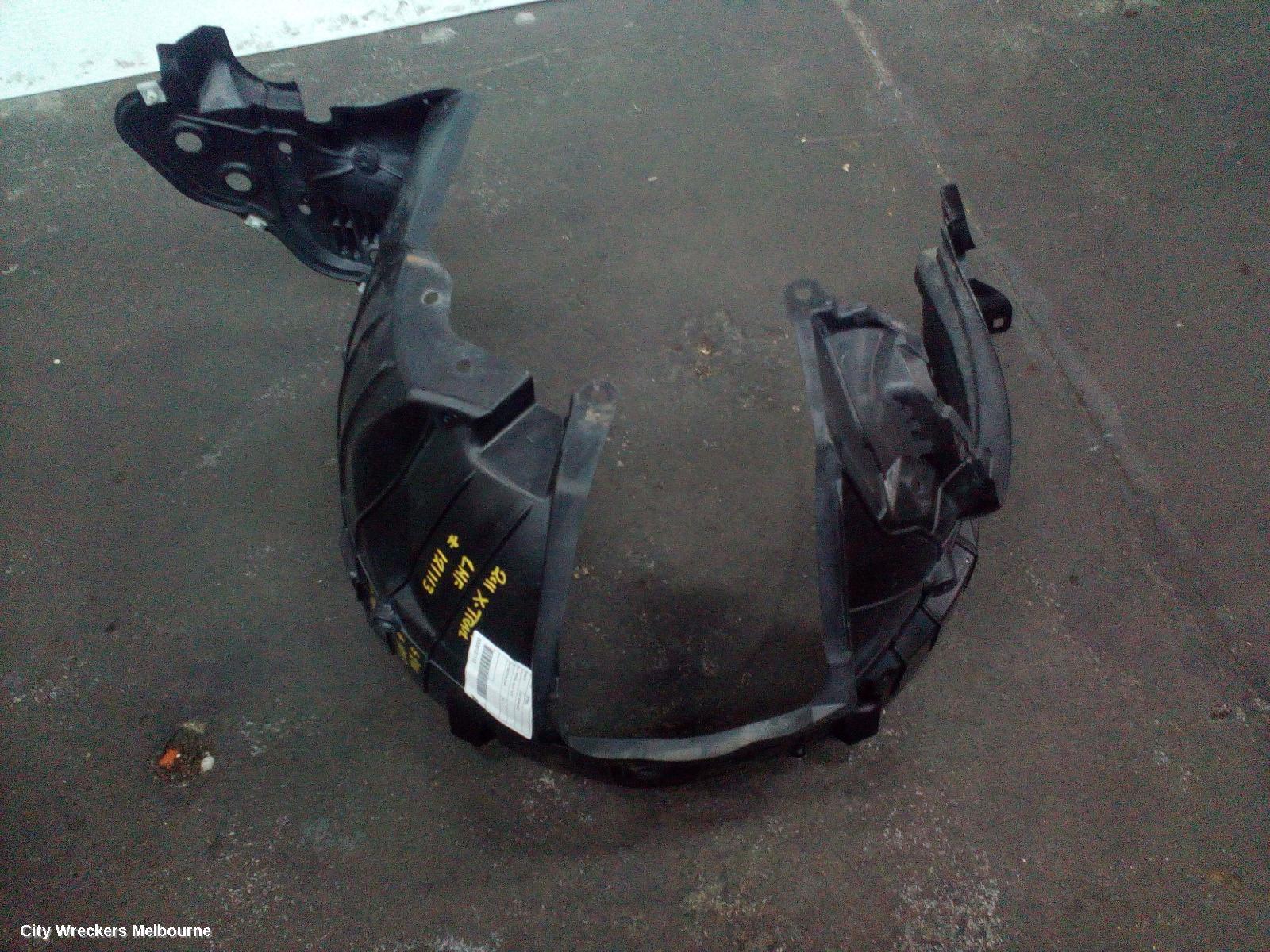 NISSAN XTRAIL 2011 Left Guard Liner