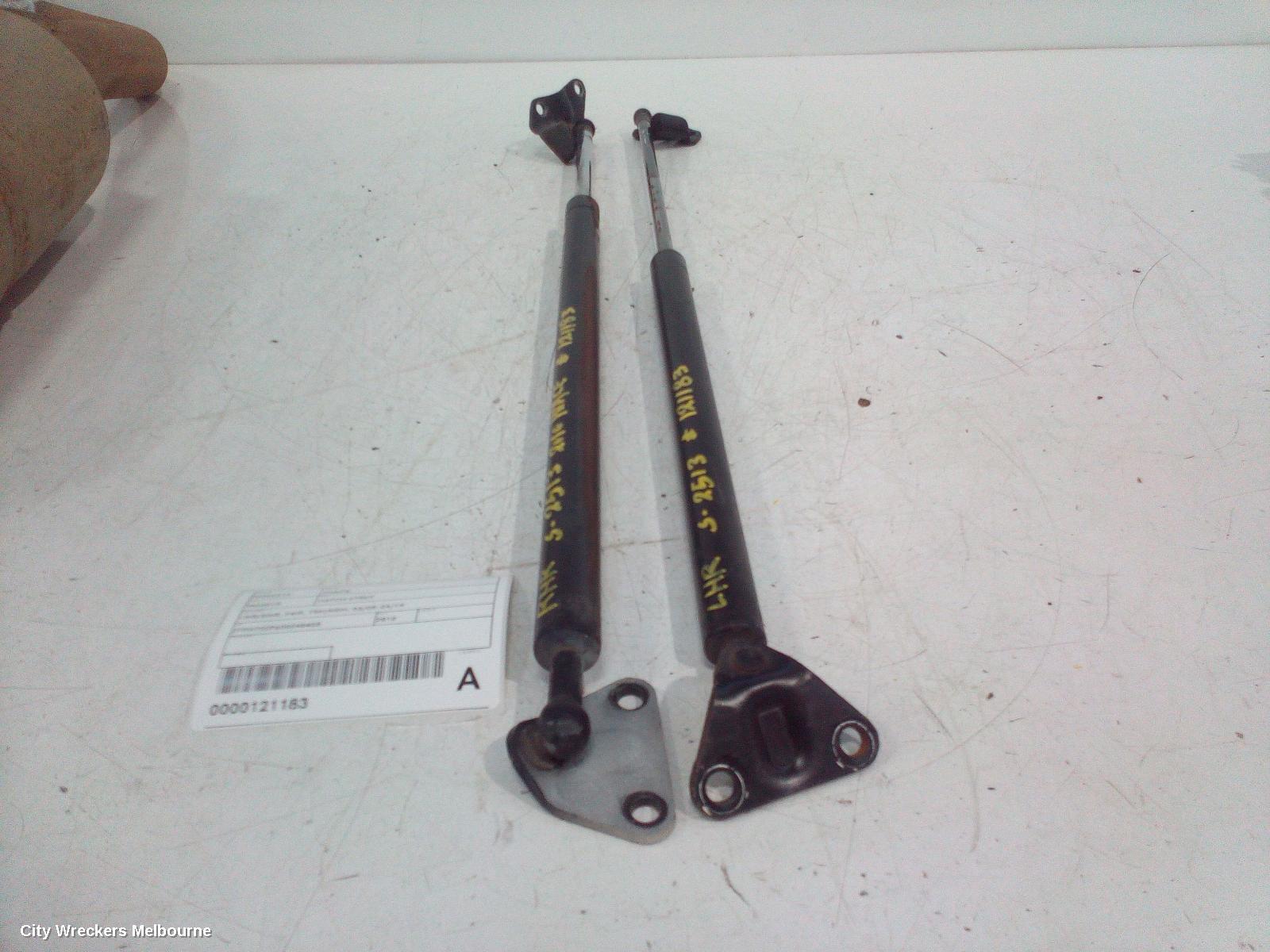 TOYOTA HIACE 2010 Hatch Strut