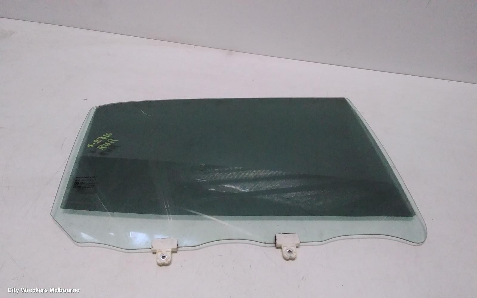 ISUZU DMAX 2022 Right Rear Door Window