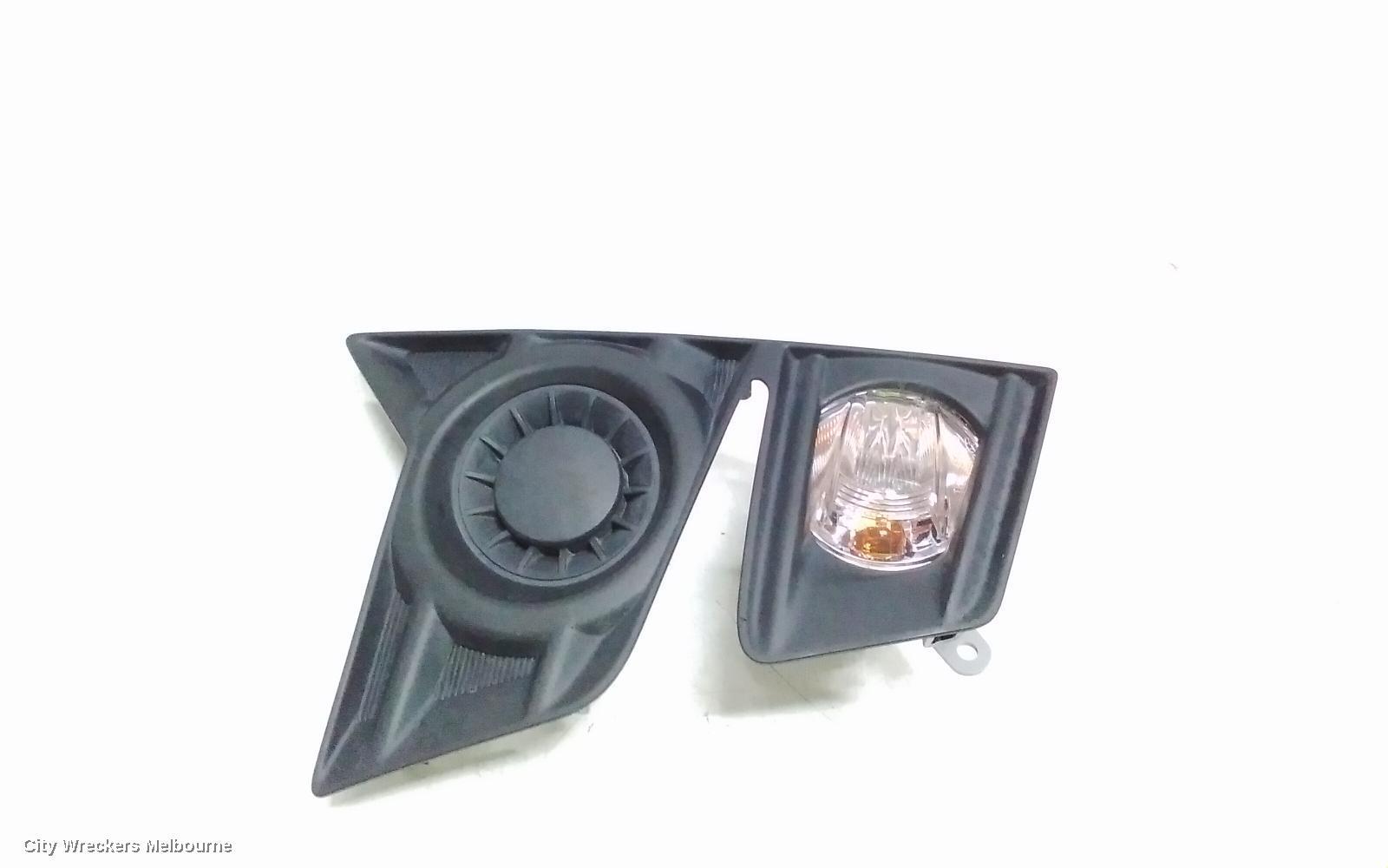 ISUZU DMAX 2022 Right Indicator/Fog/Side