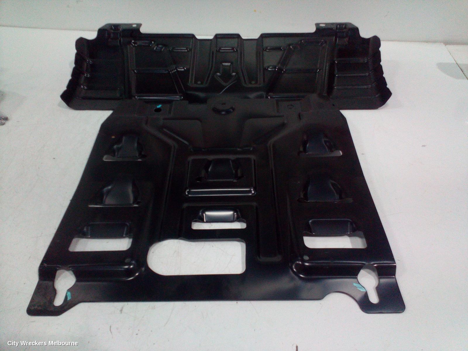 ISUZU DMAX 2022 LOWER_ENGINE_SPLASH_TRAY