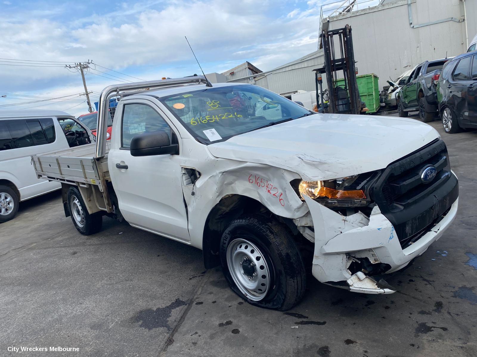 FORD RANGER 2017 Left Front Door Window