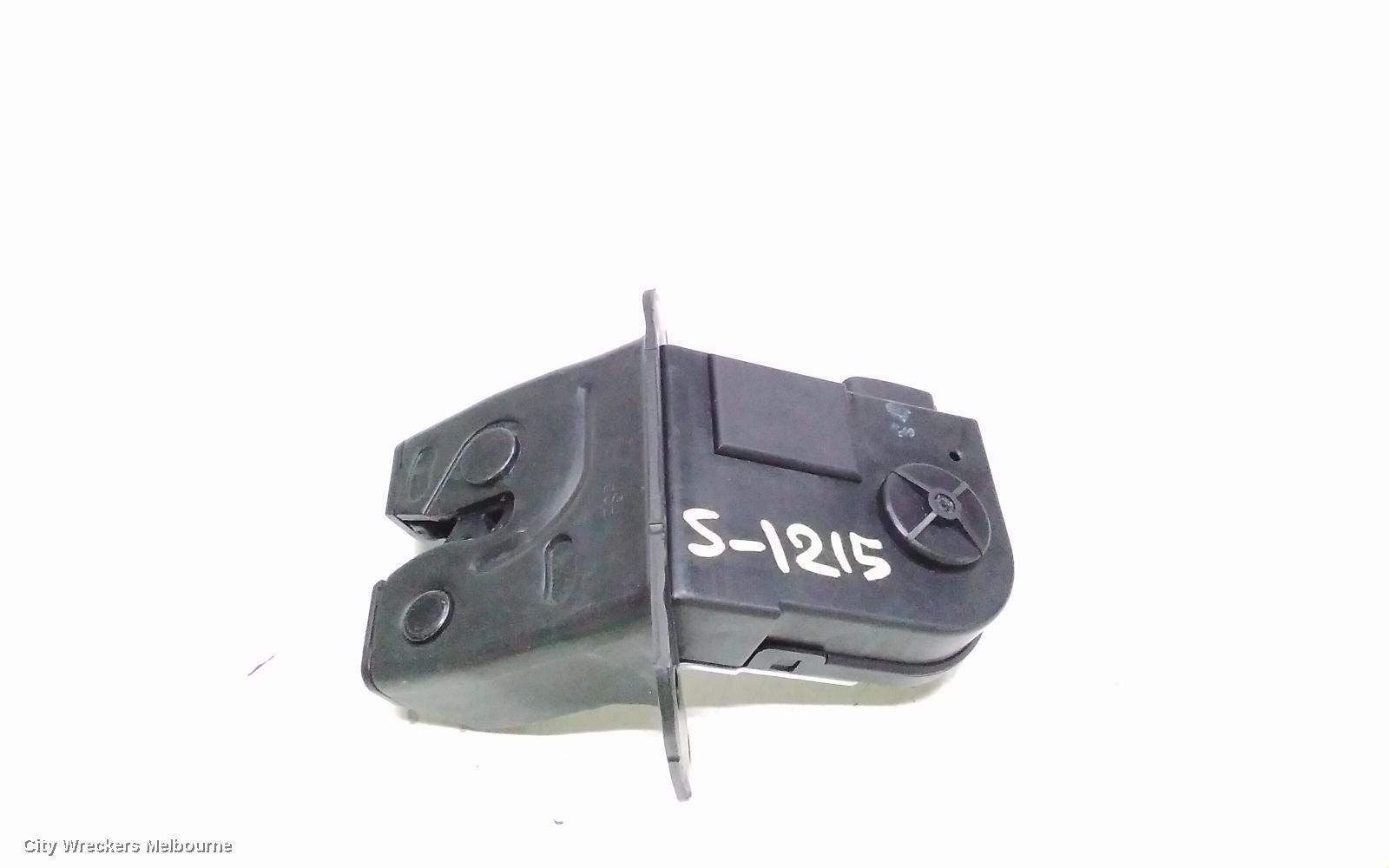 HYUNDAI VELOSTER 2013 Door/Boot/Gate Lock