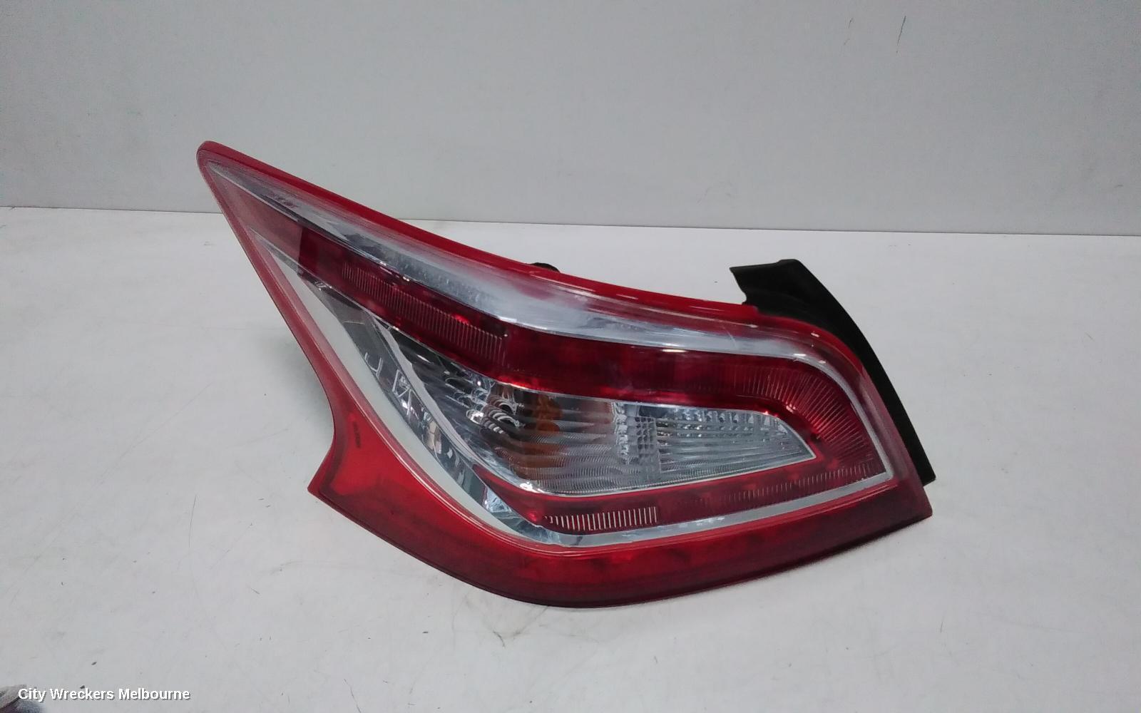 NISSAN ALTIMA 2014 Left Taillight