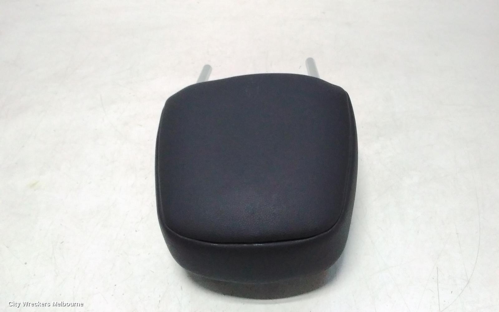 TOYOTA KLUGER 2020 Headrest