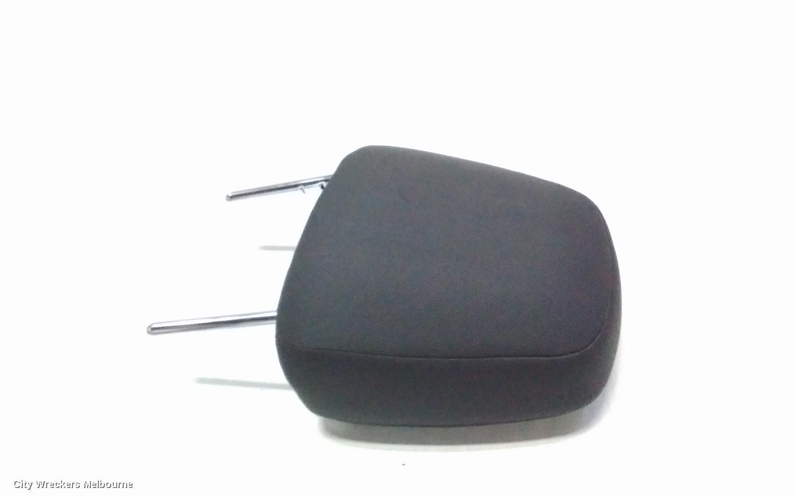 TOYOTA KLUGER 2020 Headrest