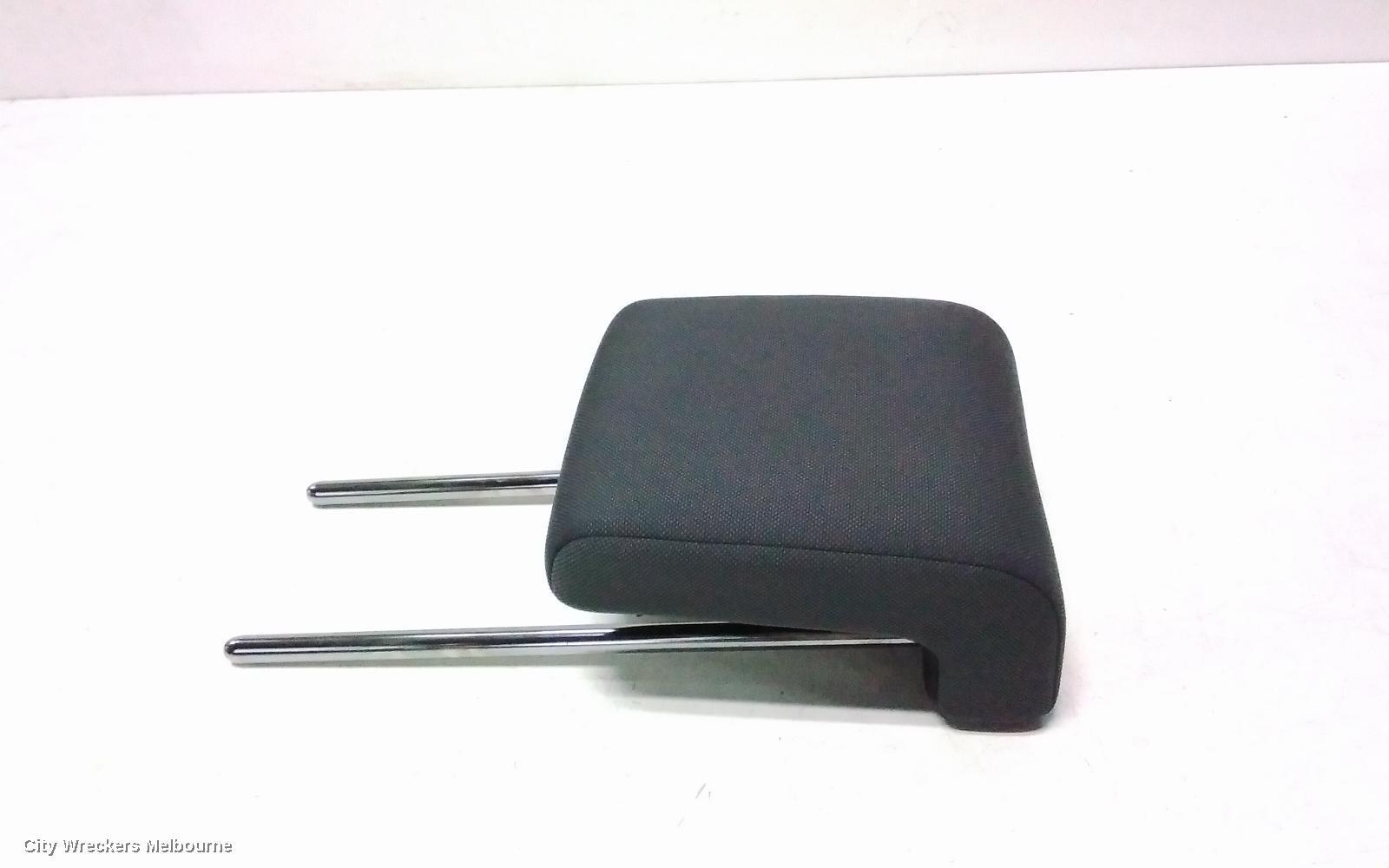 TOYOTA KLUGER 2020 Headrest