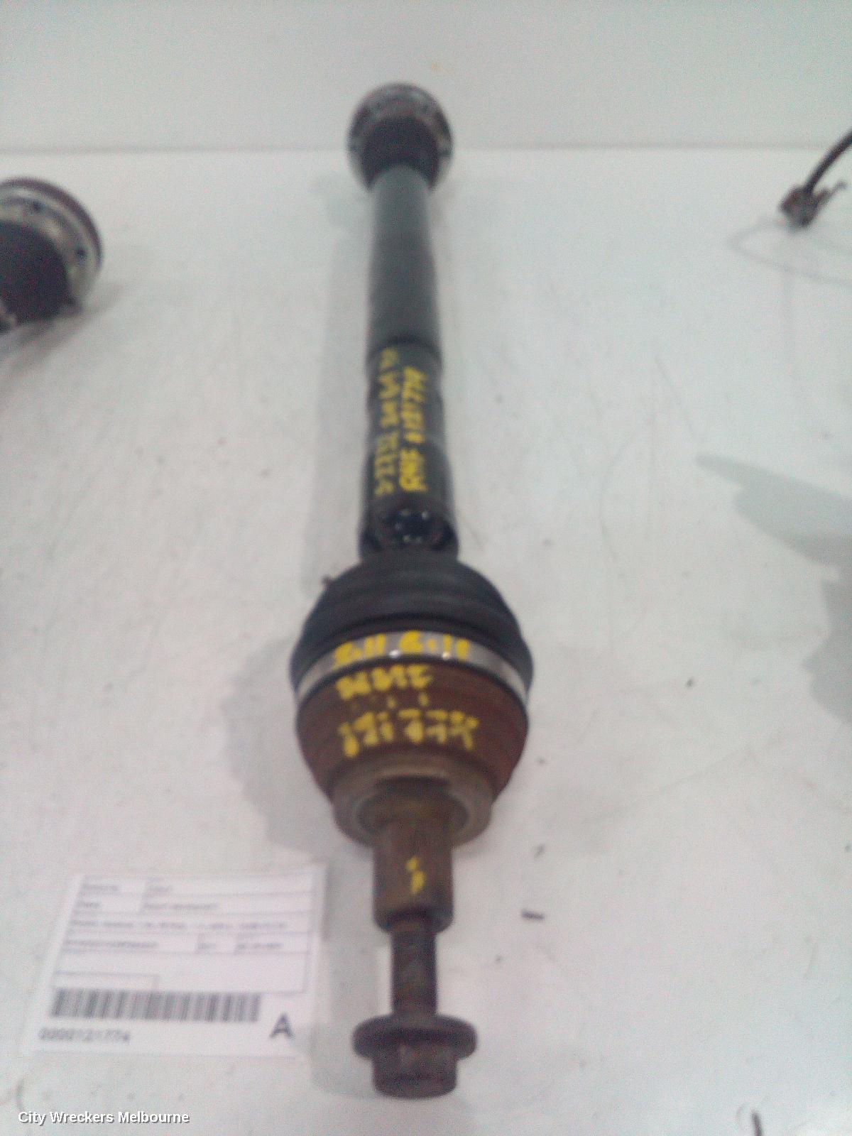 VOLKSWAGEN GOLF 2011 Right Driveshaft