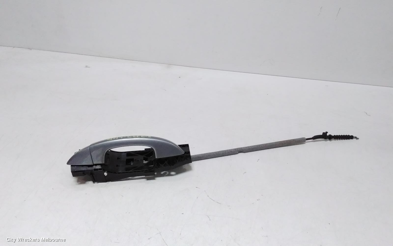 VOLKSWAGEN GOLF 2011 Door Handle