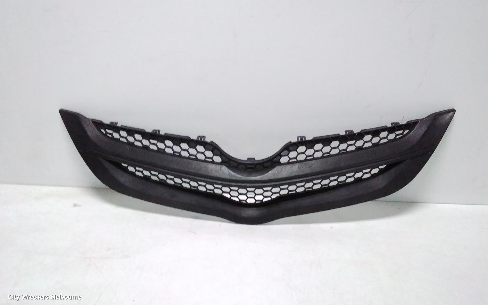 TOYOTA YARIS 2007 Grille