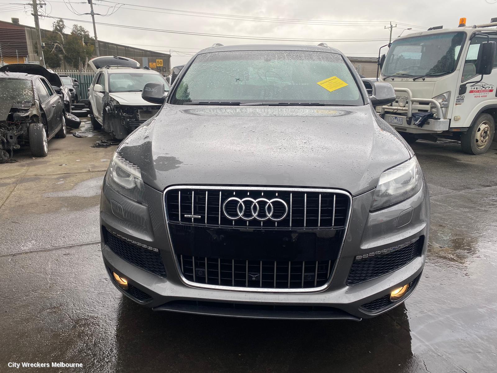 AUDI Q7 2013 Tailgate Regulator