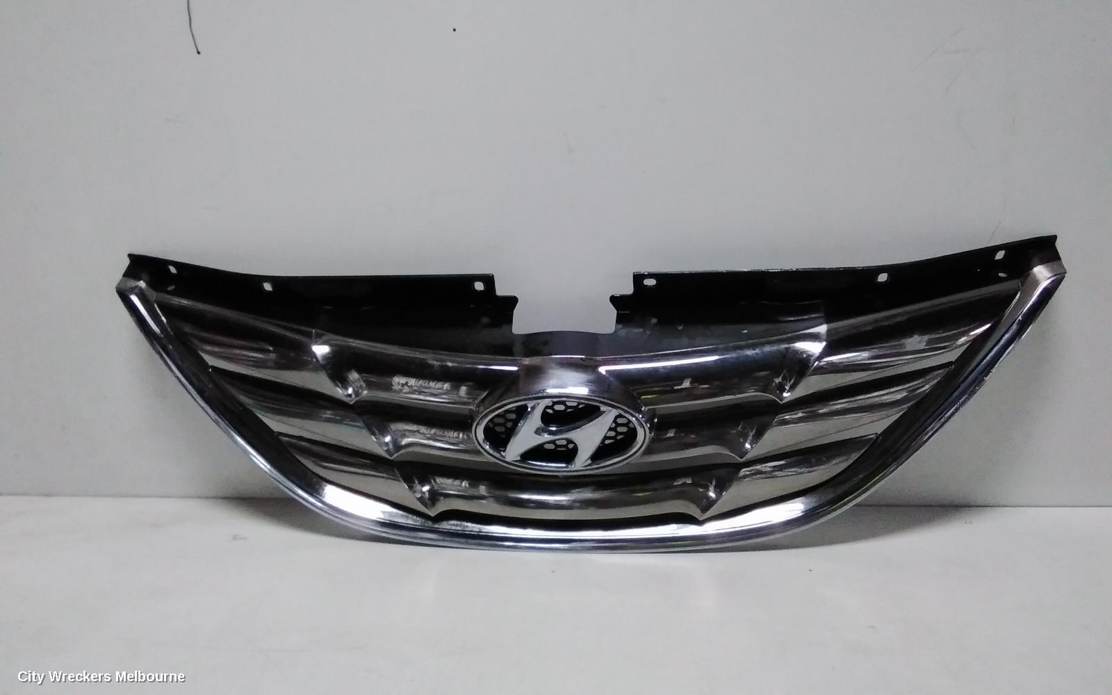 HYUNDAI I45 2011 Grille