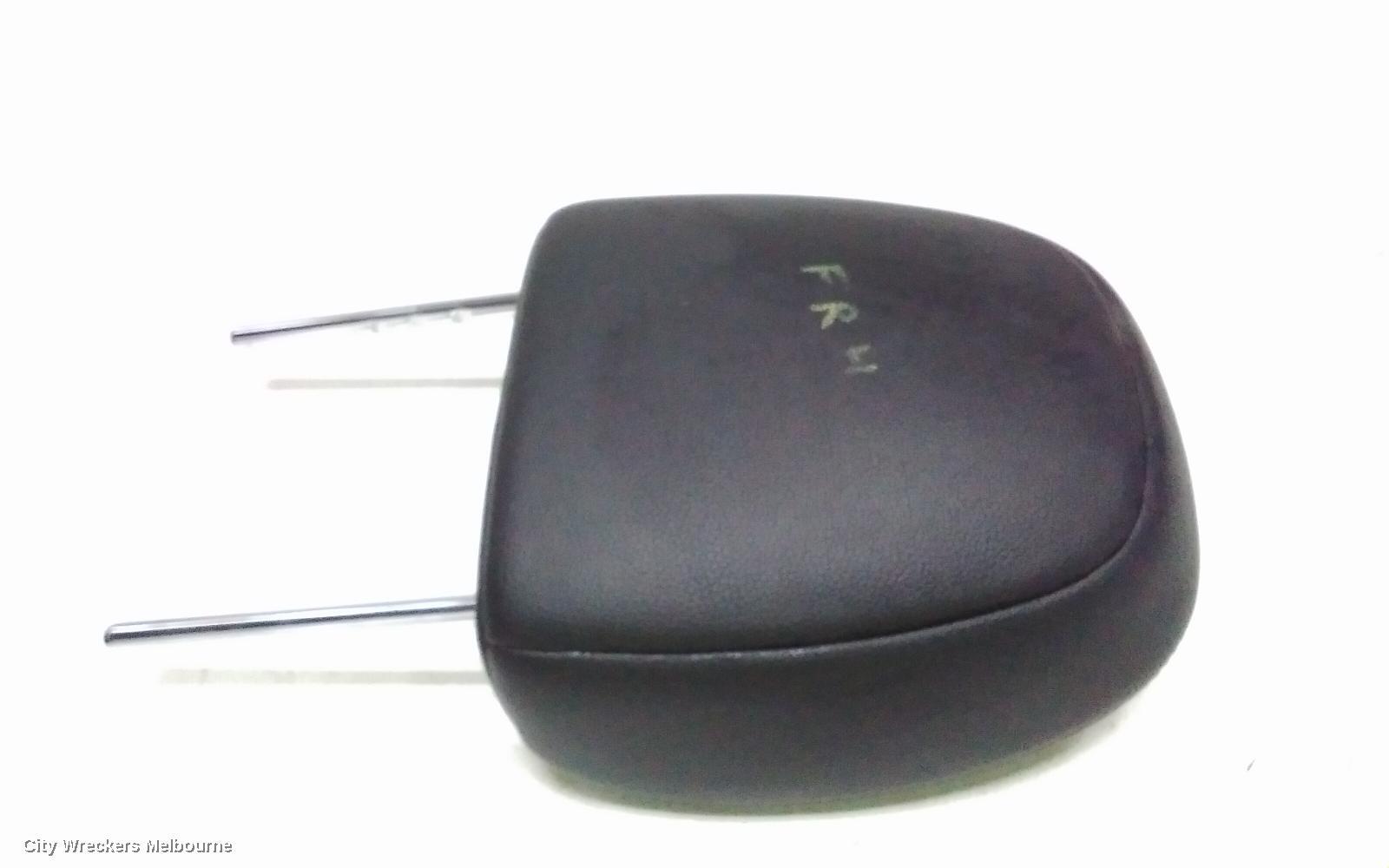 MITSUBISHI ASX 2013 Headrest