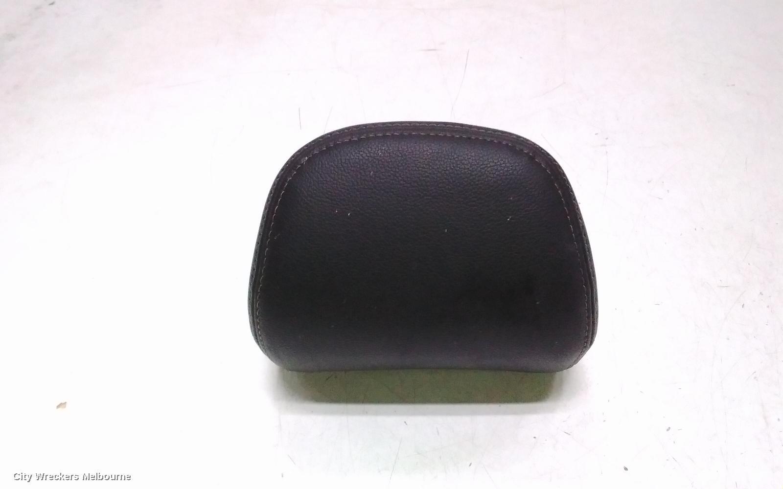 MITSUBISHI ASX 2013 Headrest