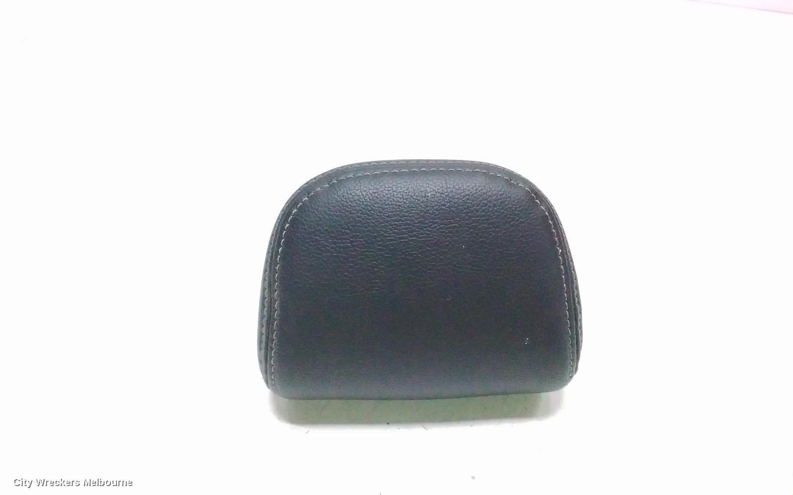 MITSUBISHI ASX 2013 Headrest