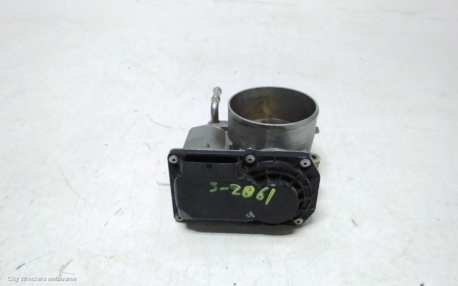 TOYOTA KLUGER 2014 Throttle Body