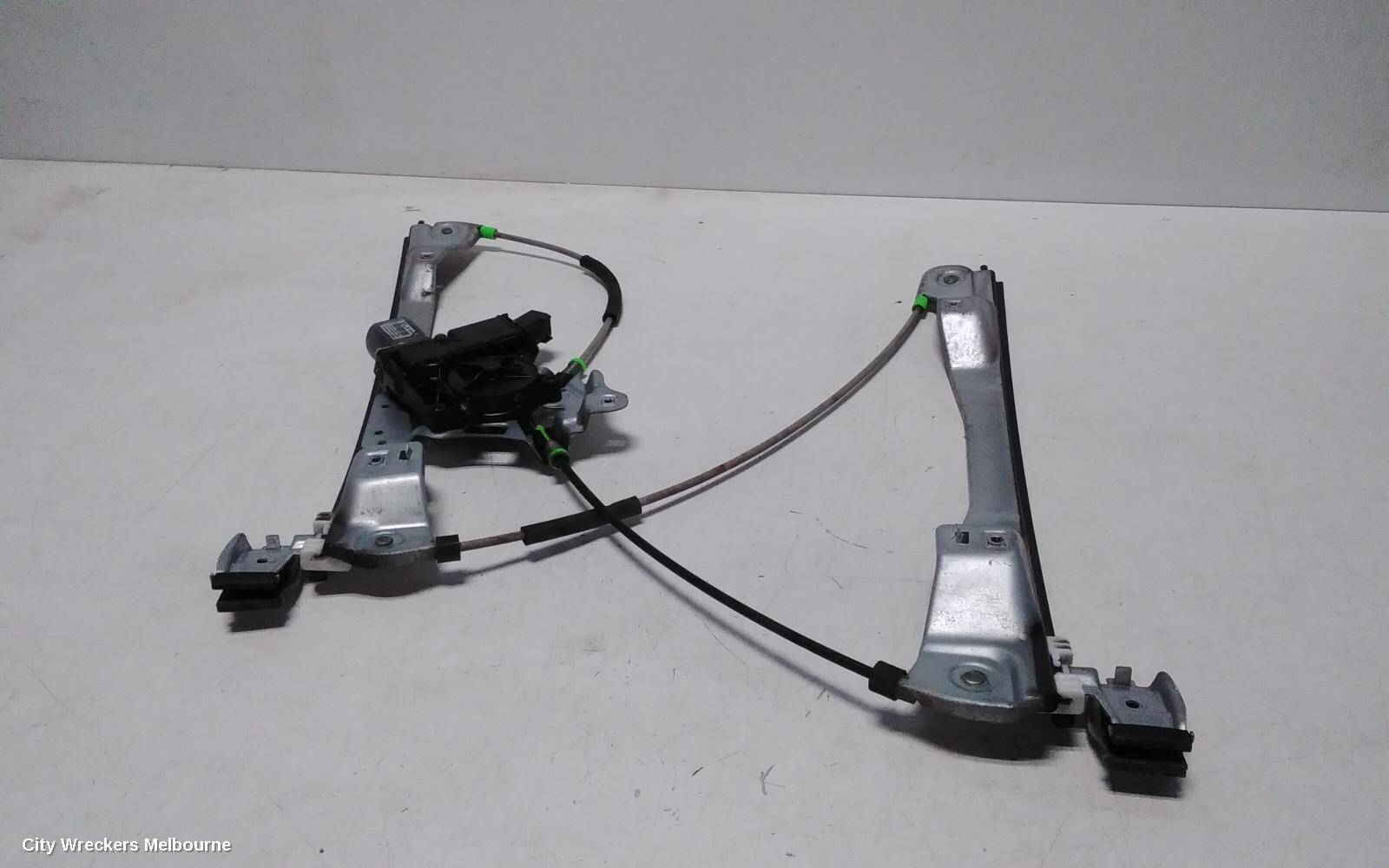 HOLDEN COMMODORE 2014 Left Front Window Reg/Motor