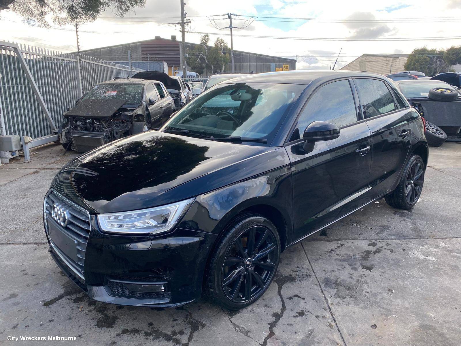 AUDI A1 2016 Starter