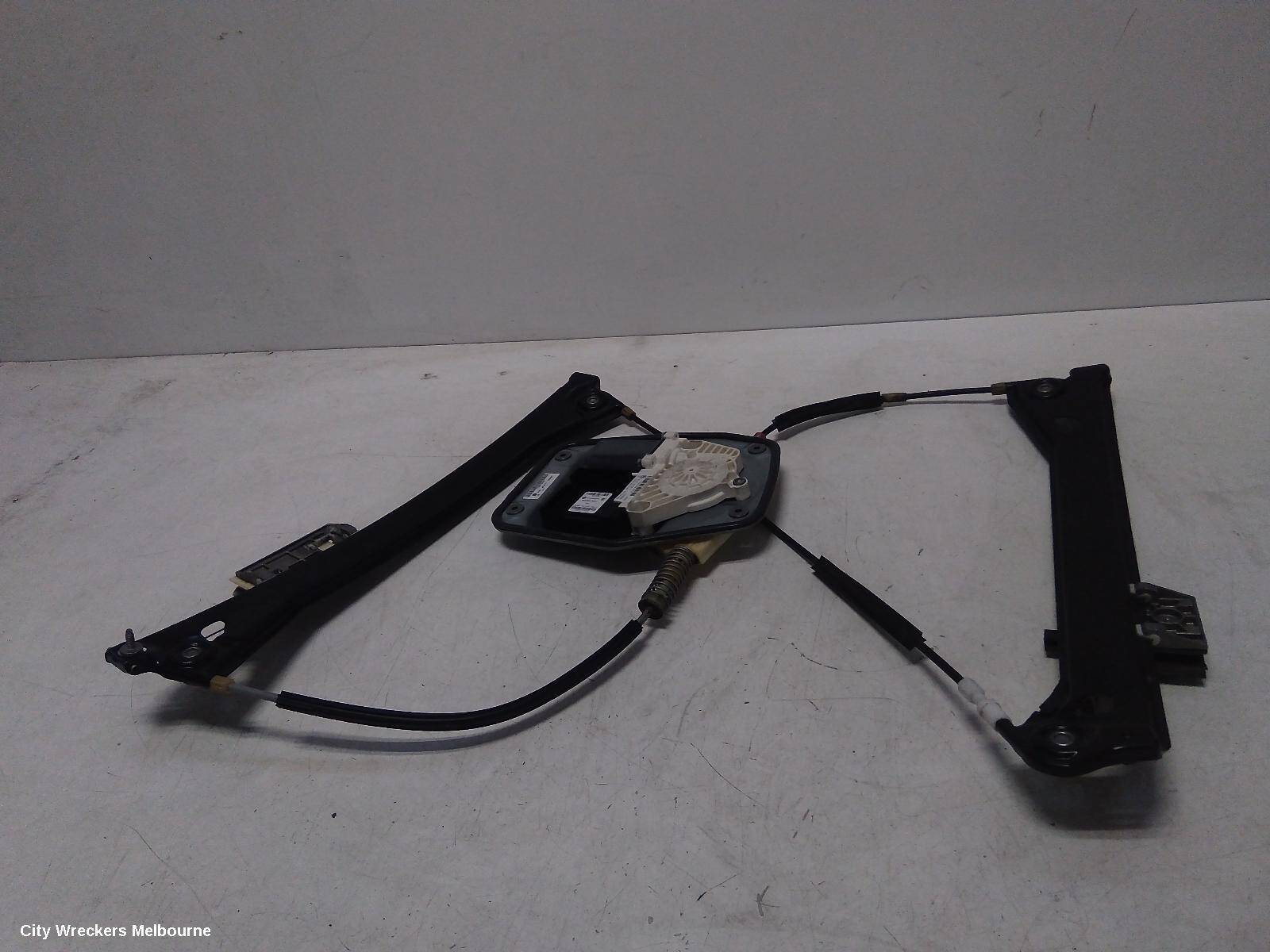 VOLKSWAGEN SCIROCCO 2012 Right Front Window Reg/Motor