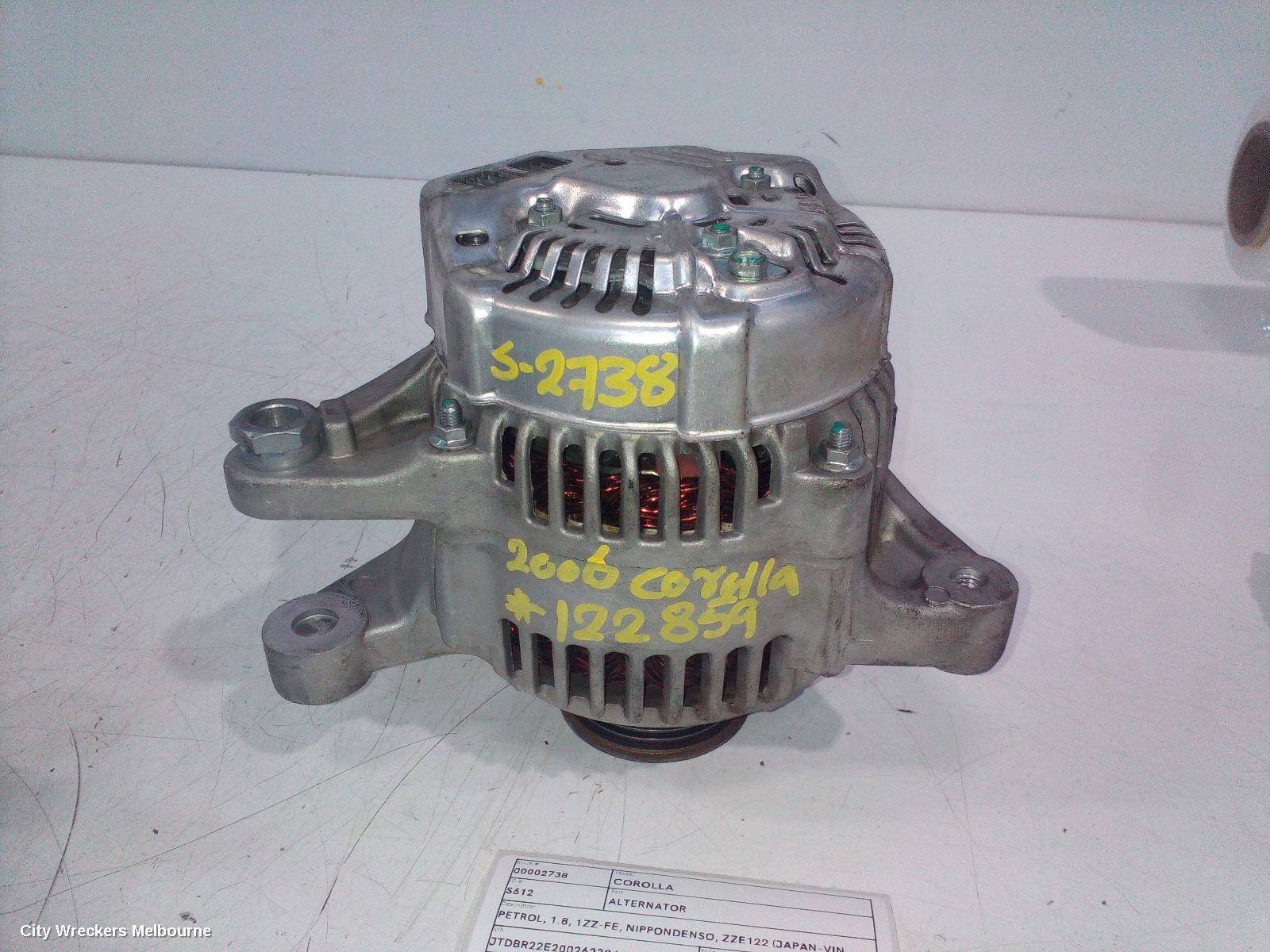 TOYOTA COROLLA 2006 Alternator