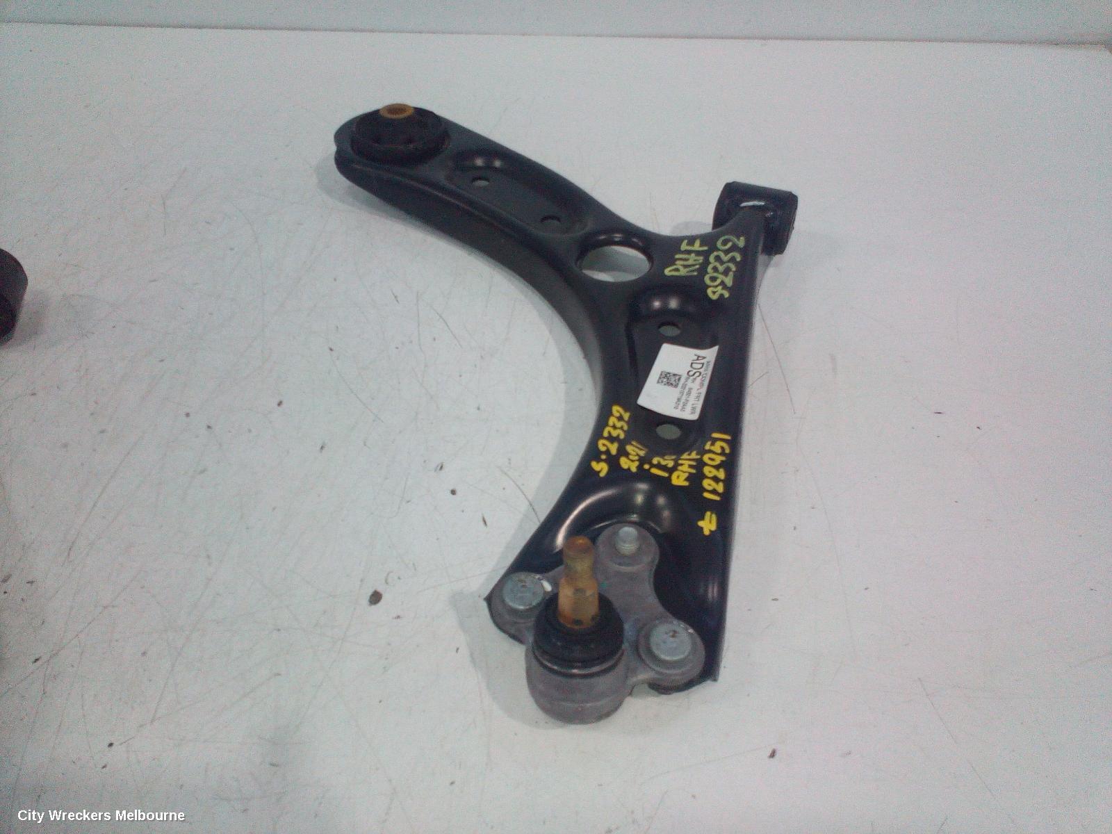 HYUNDAI I30 2021 Right Front Lower Control Arm