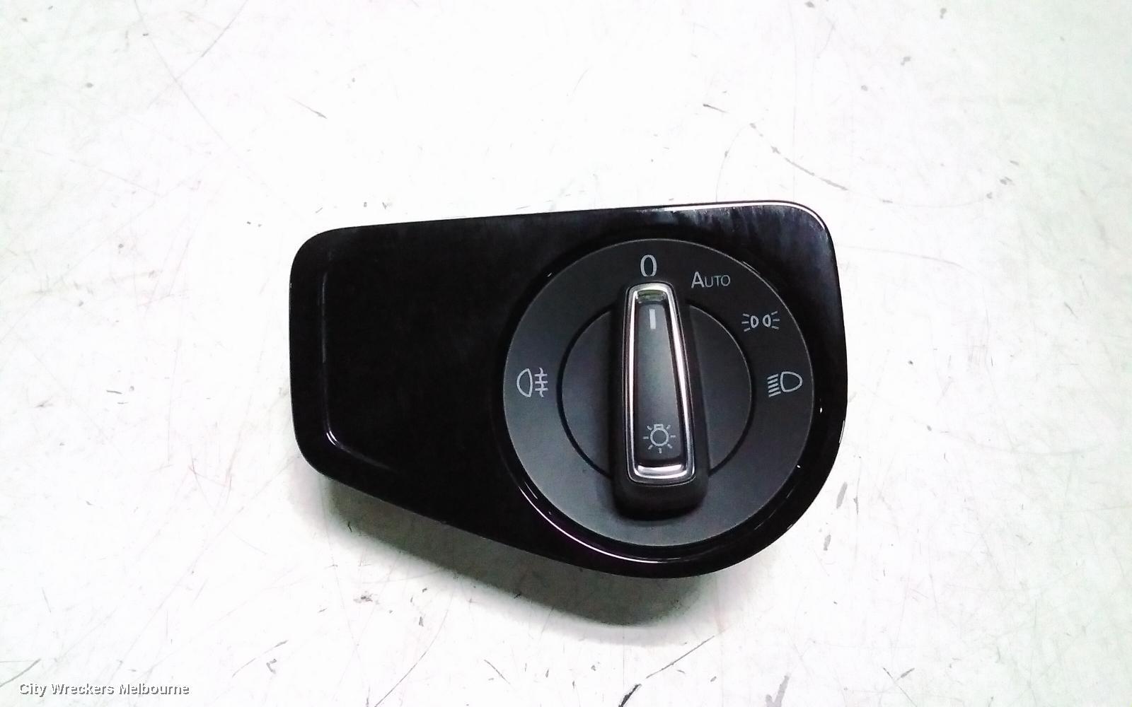 VOLKSWAGEN GOLF 2018 Combination Switch