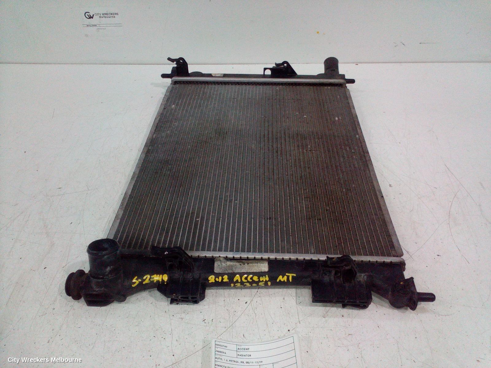 HYUNDAI ACCENT 2012 Radiator