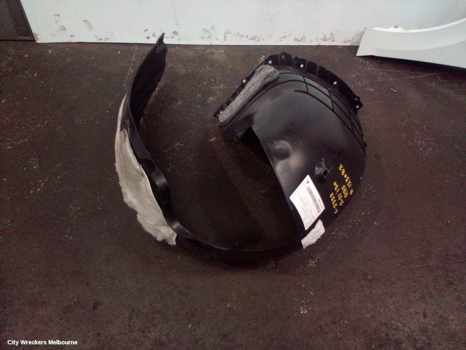 HYUNDAI I30 2021 Right Guard Liner