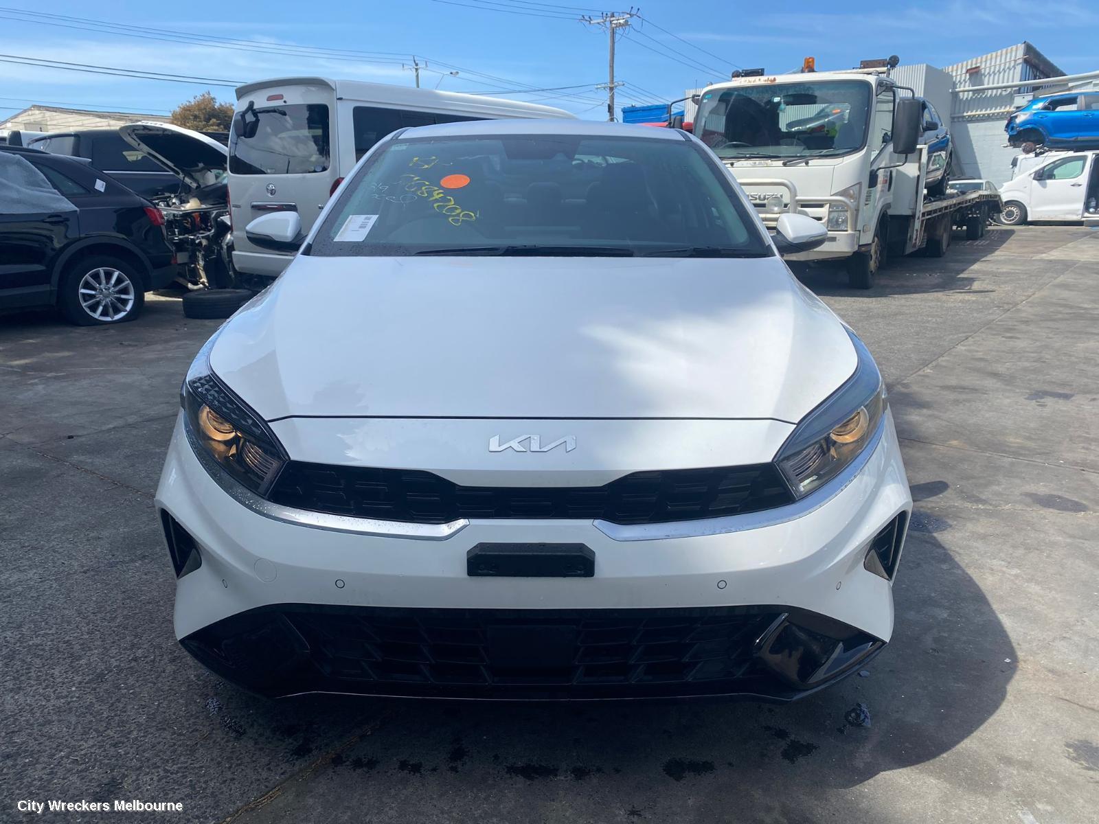 KIA CERATO 2023 Catalytic Converter