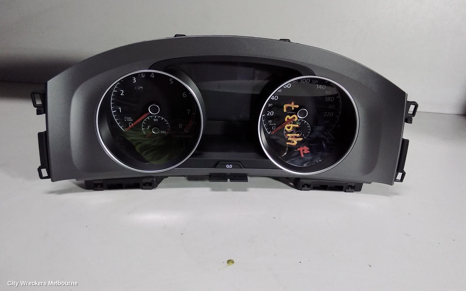 VOLKSWAGEN GOLF 2015 Instrument Cluster