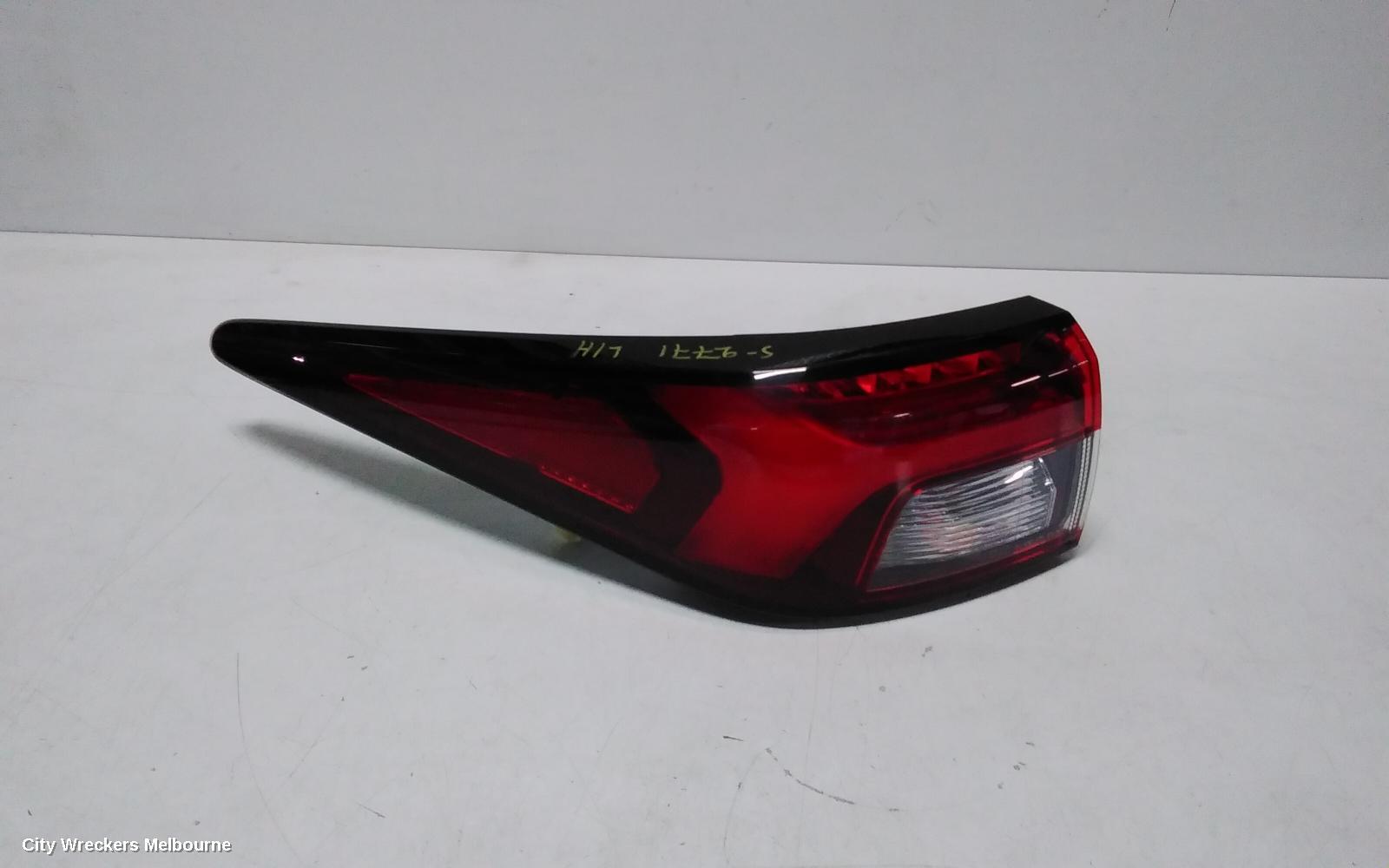 MITSUBISHI OUTLANDER 2021 Left Taillight